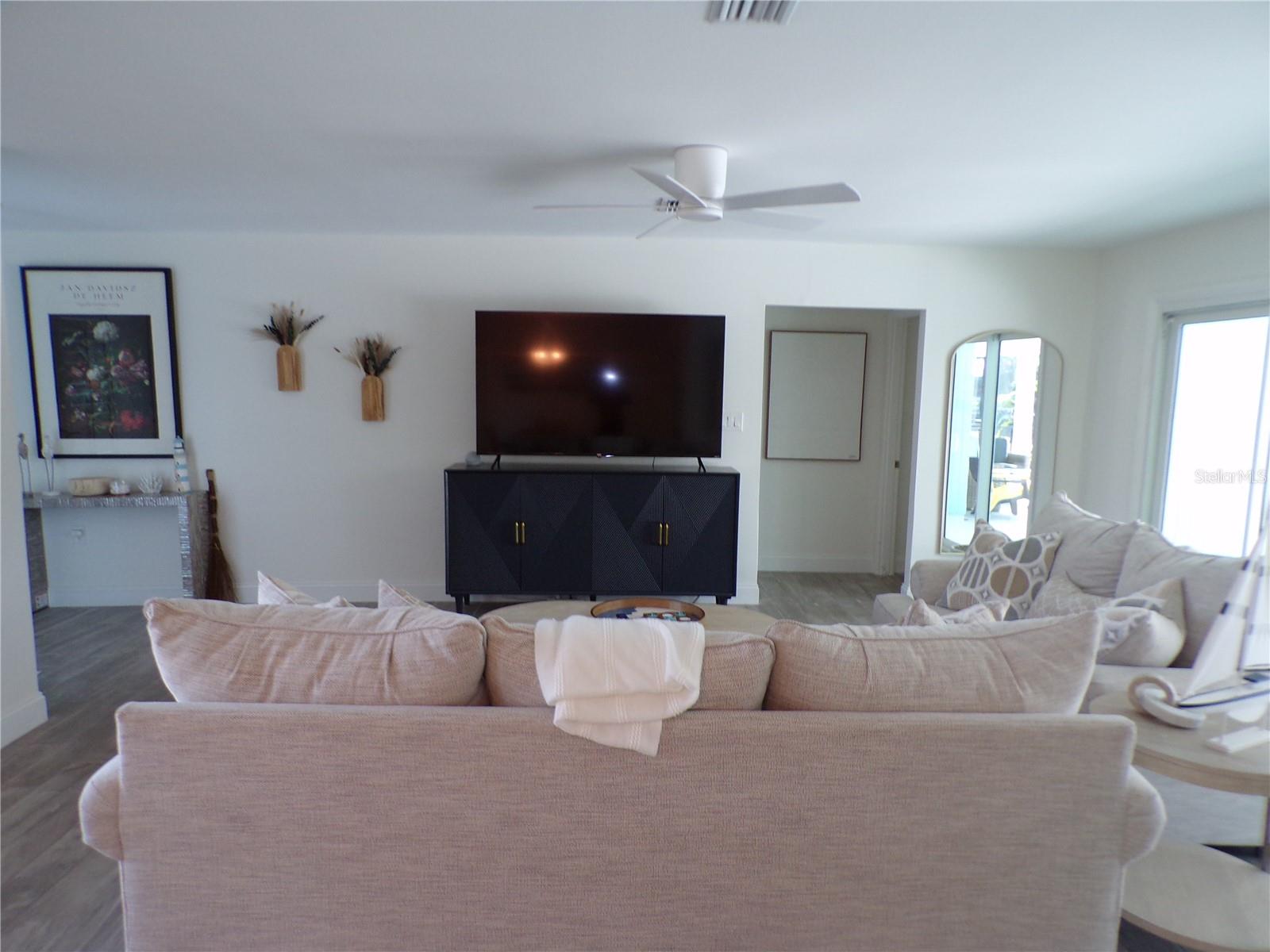 66 OCEAN DR — photo 4