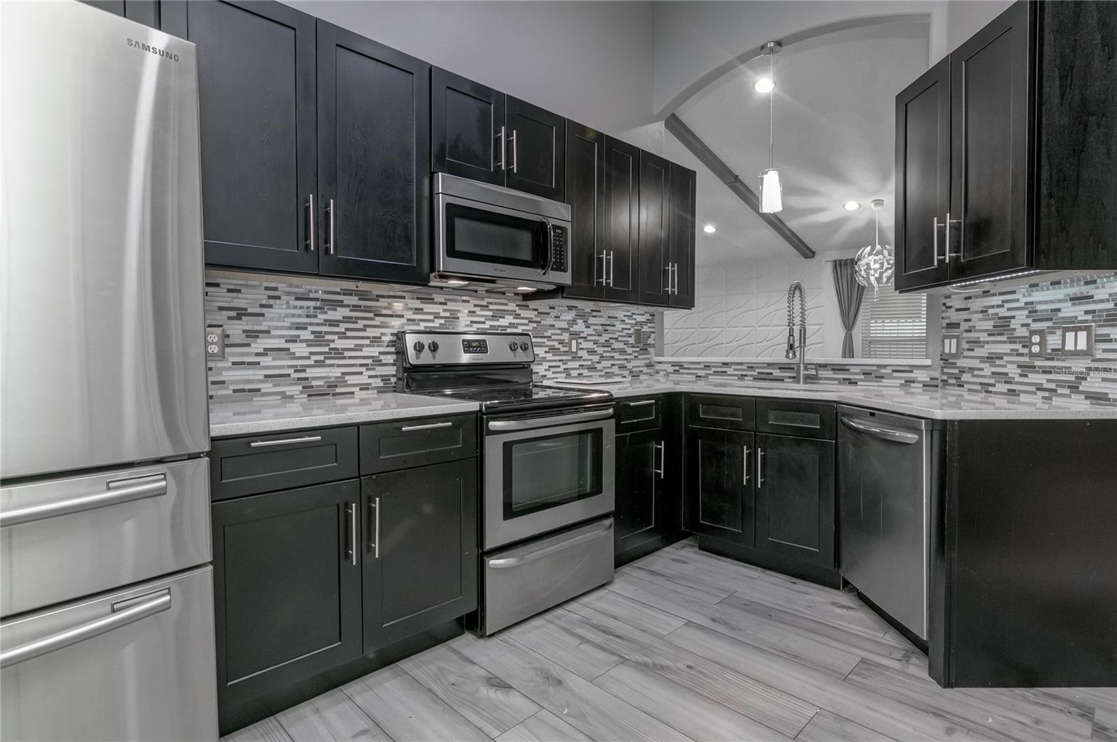 307 WOODBAY CT — photo 3