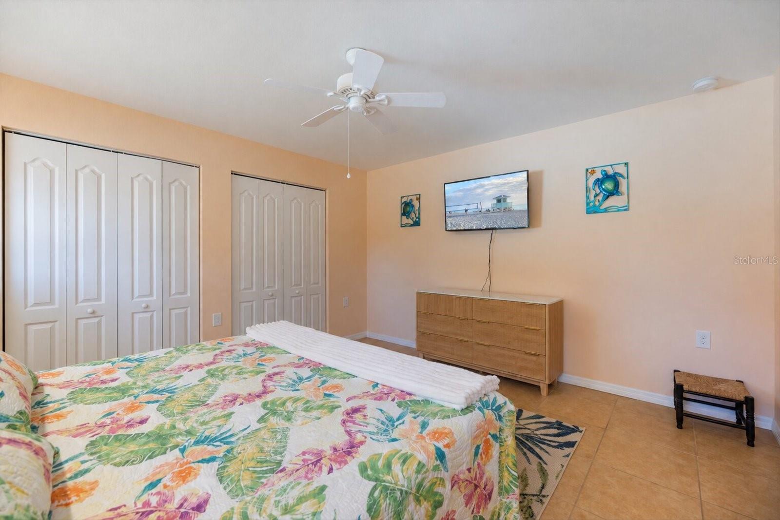 842 GUILD DR — photo 18