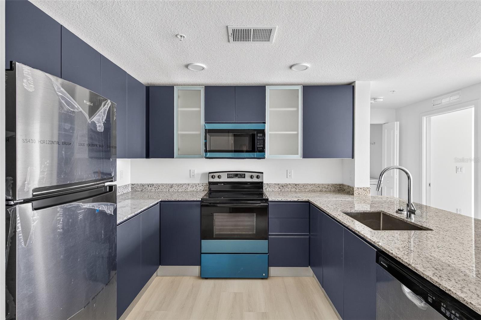 5563 MILLENIA PARK BLVD #417 — photo 3