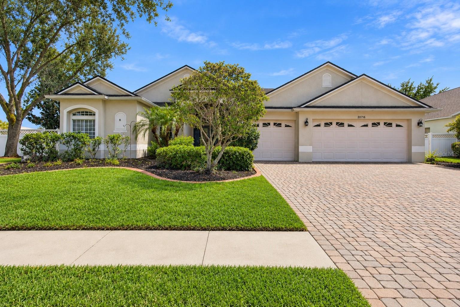 20746 AUBURN LEAF TRL — photo 3
