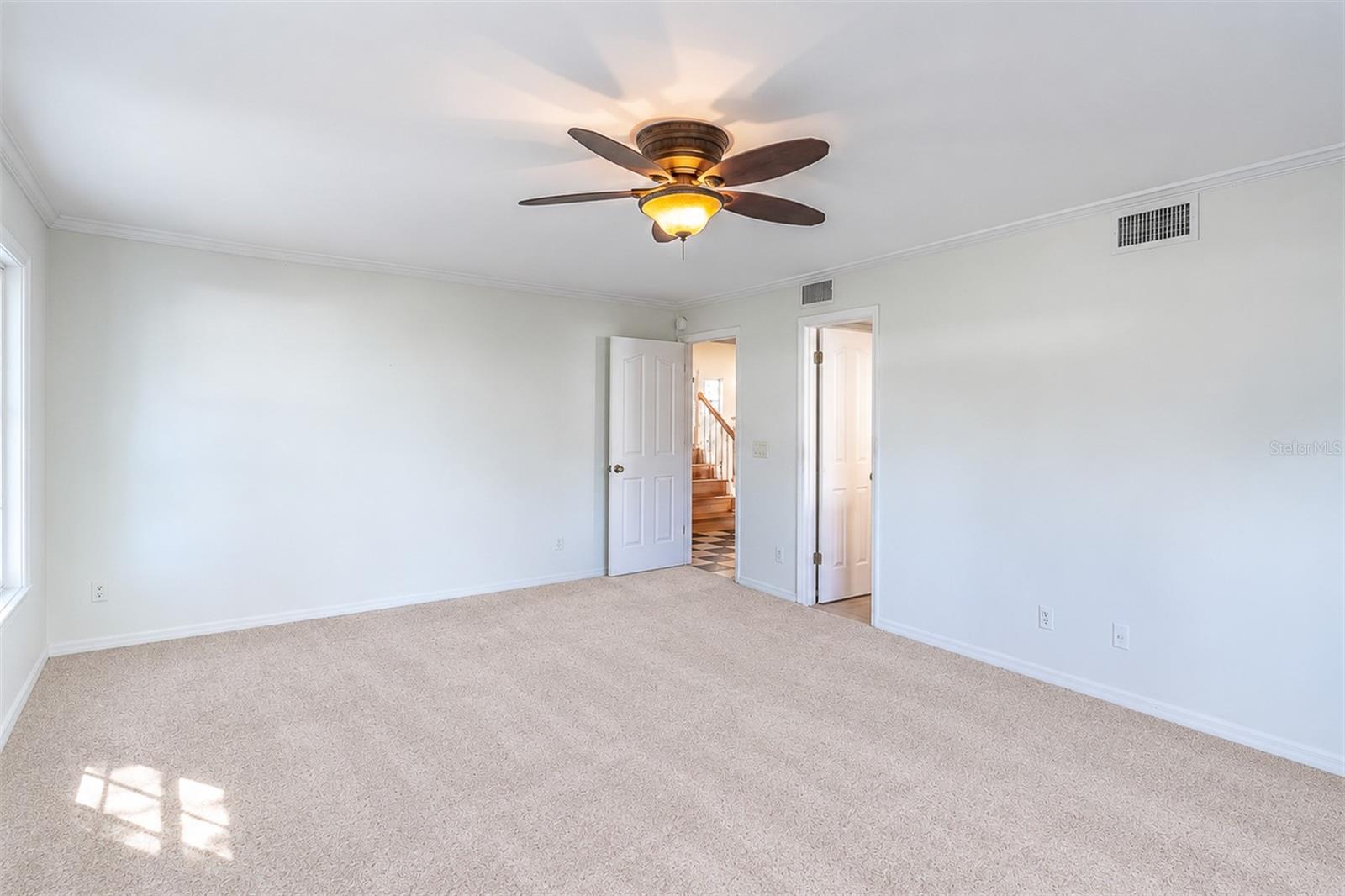 472 MAYFAIR CIR — photo 8