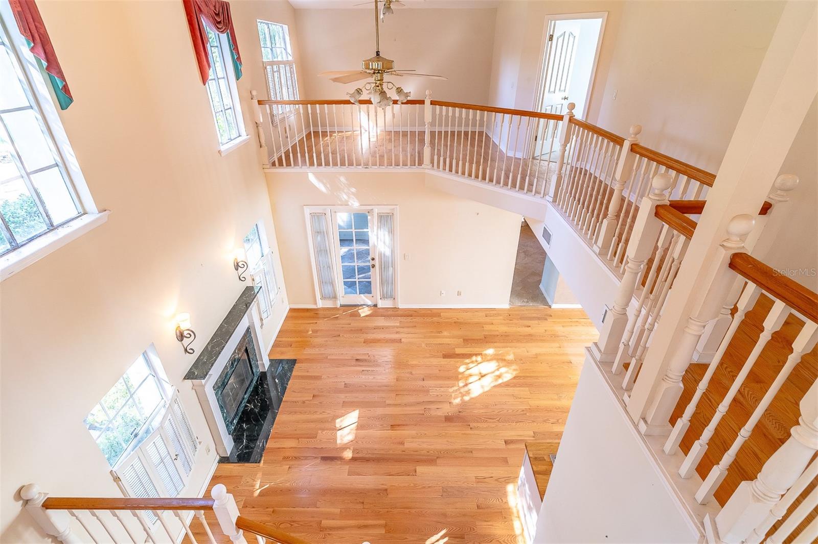 472 MAYFAIR CIR — photo 16