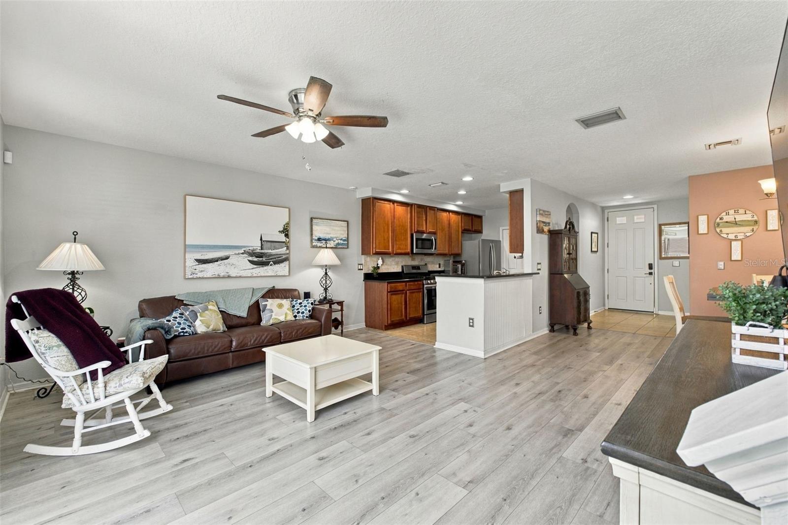 10643 MARSHA DR — photo 16