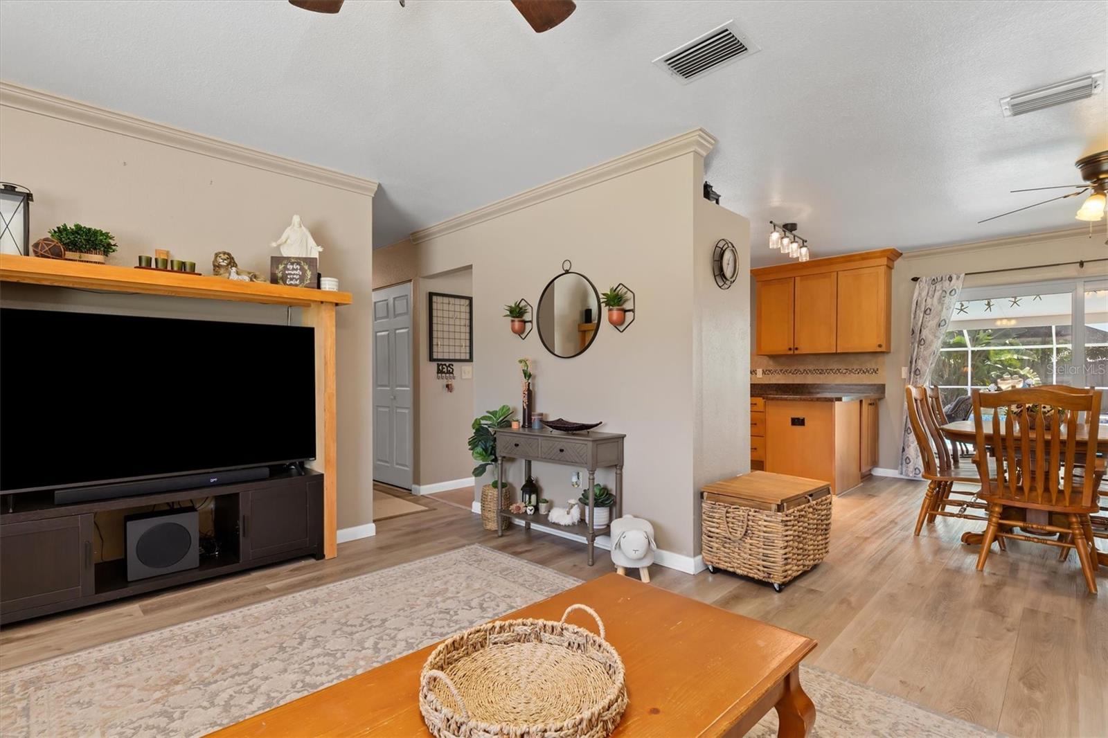 5360 MALAMIN RD — photo 7