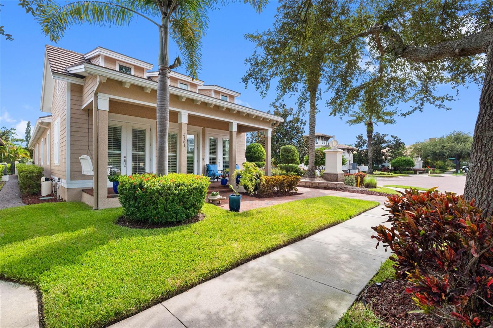 6101 YEATS MANOR DR — photo 3