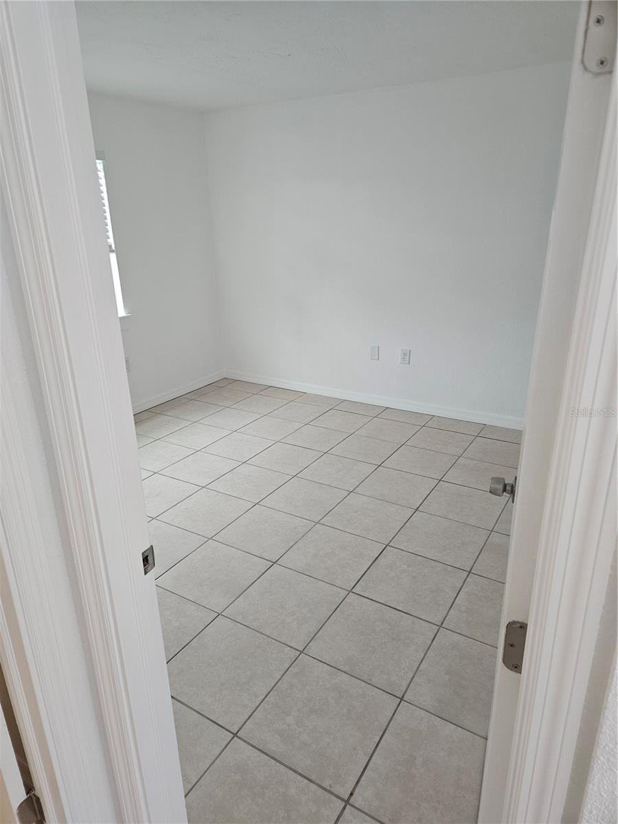 4316 CEDAR GROVE ST — photo 3