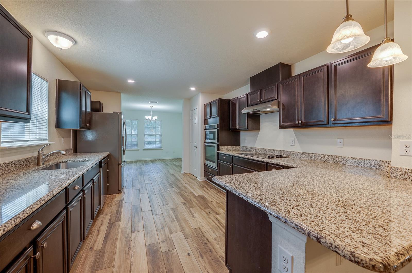 421 CHAMPION RIDGE DR — photo 3
