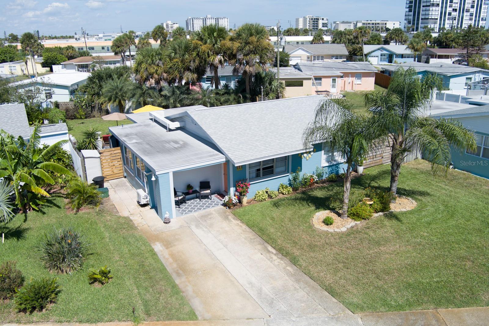 14 TROPICAL DR — photo 2