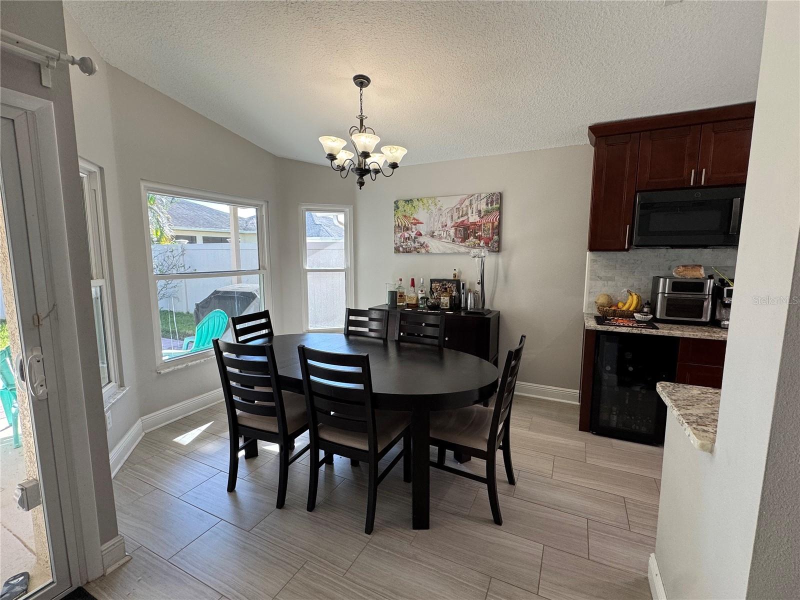 2212 CATTLEMAN DR — photo 4