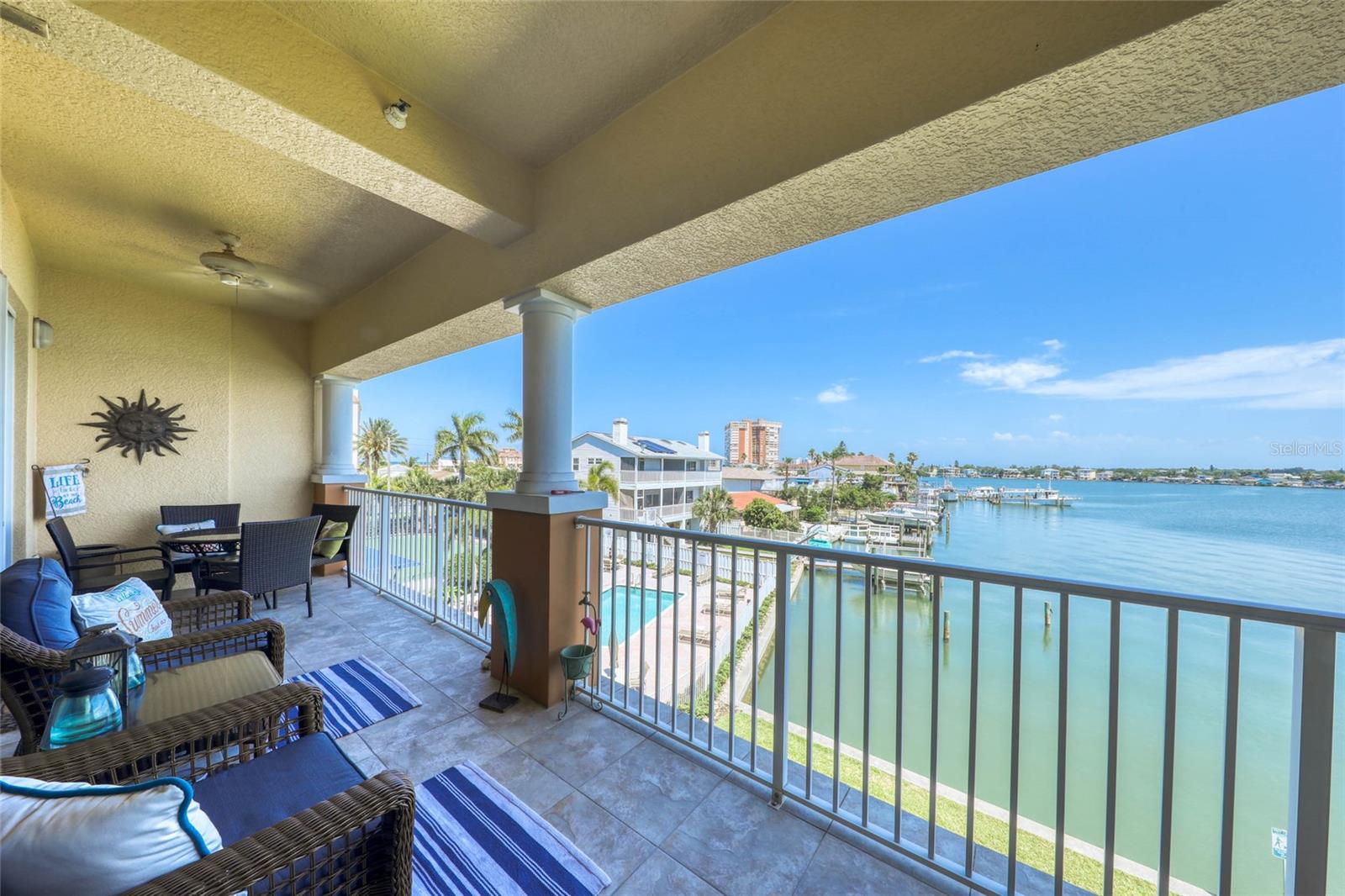 17715 GULF BLVD #303 — photo 3