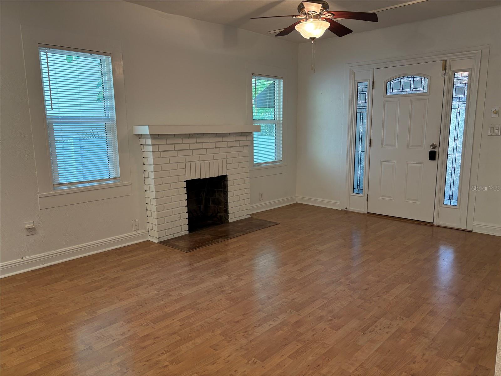1231 HIGHLAND ST N — photo 4