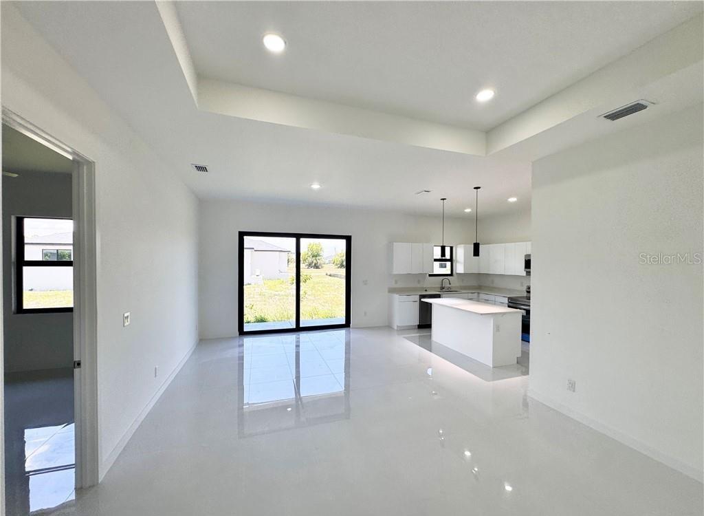 4206 NW 32ND LN — photo 2