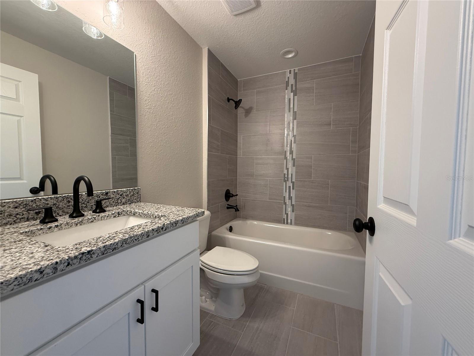 75 LOCUST DR — photo 4