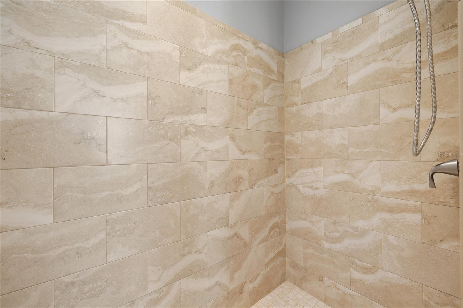 5914 SHELL RIDGE DR — photo 37