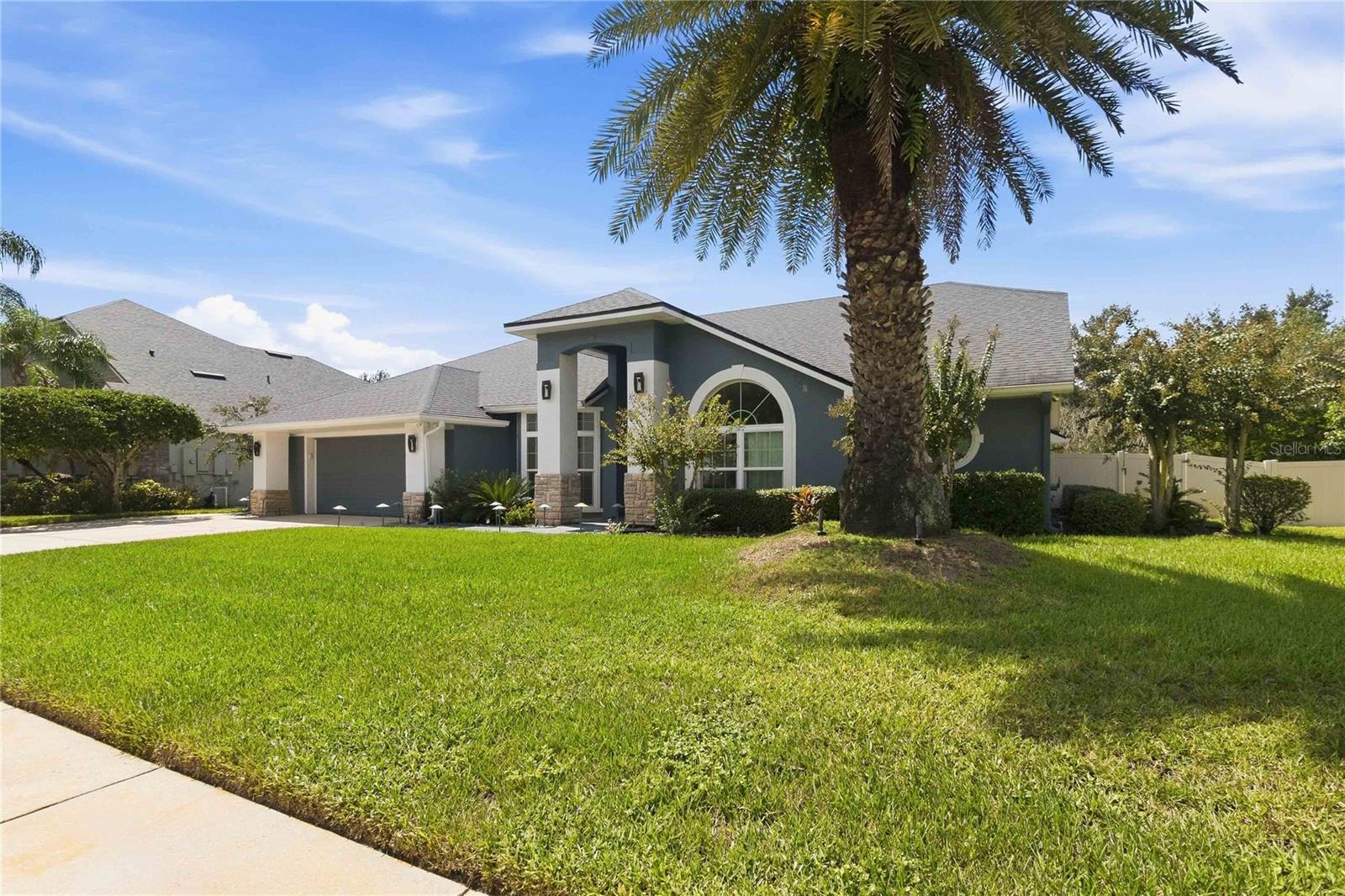 5232 HAMMOCK CIR — photo 3