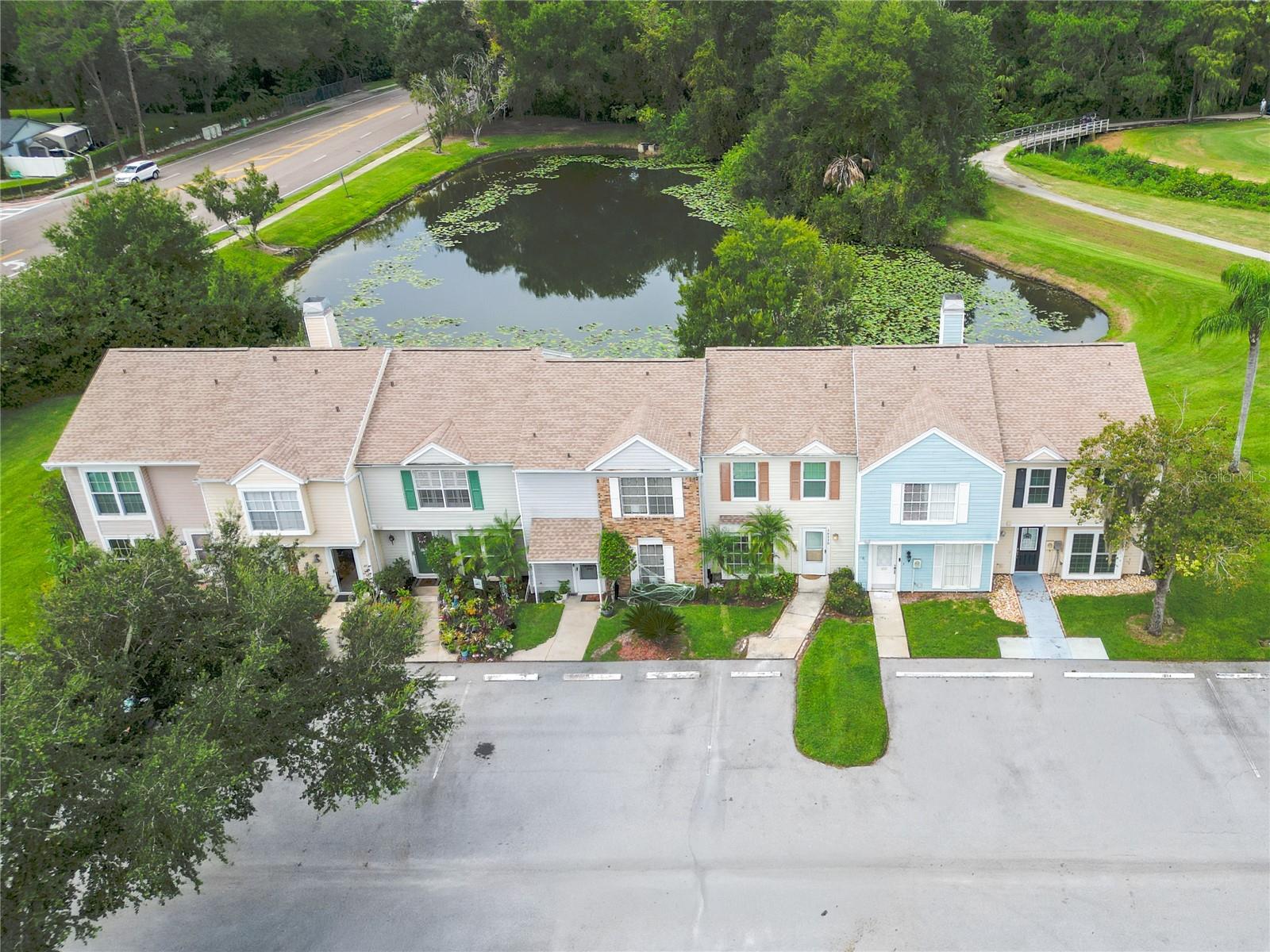 16110 RAMBLING VINE DR W — photo 4