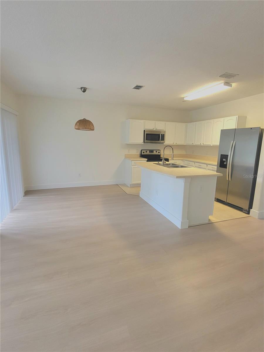 9548 BACCHUS TRL — photo 4