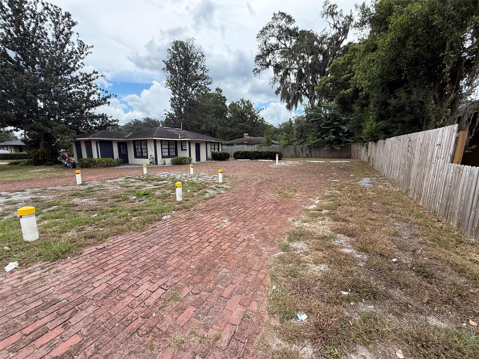 2226 NW 8TH CT — photo 3