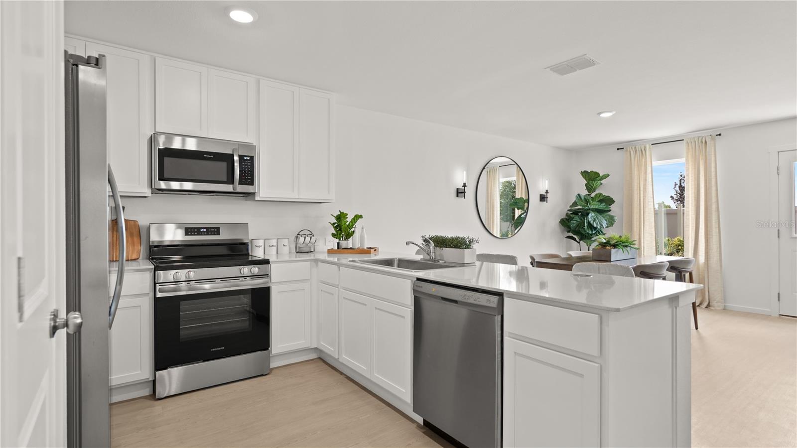 6115 SWAMP BAY DR — photo 2
