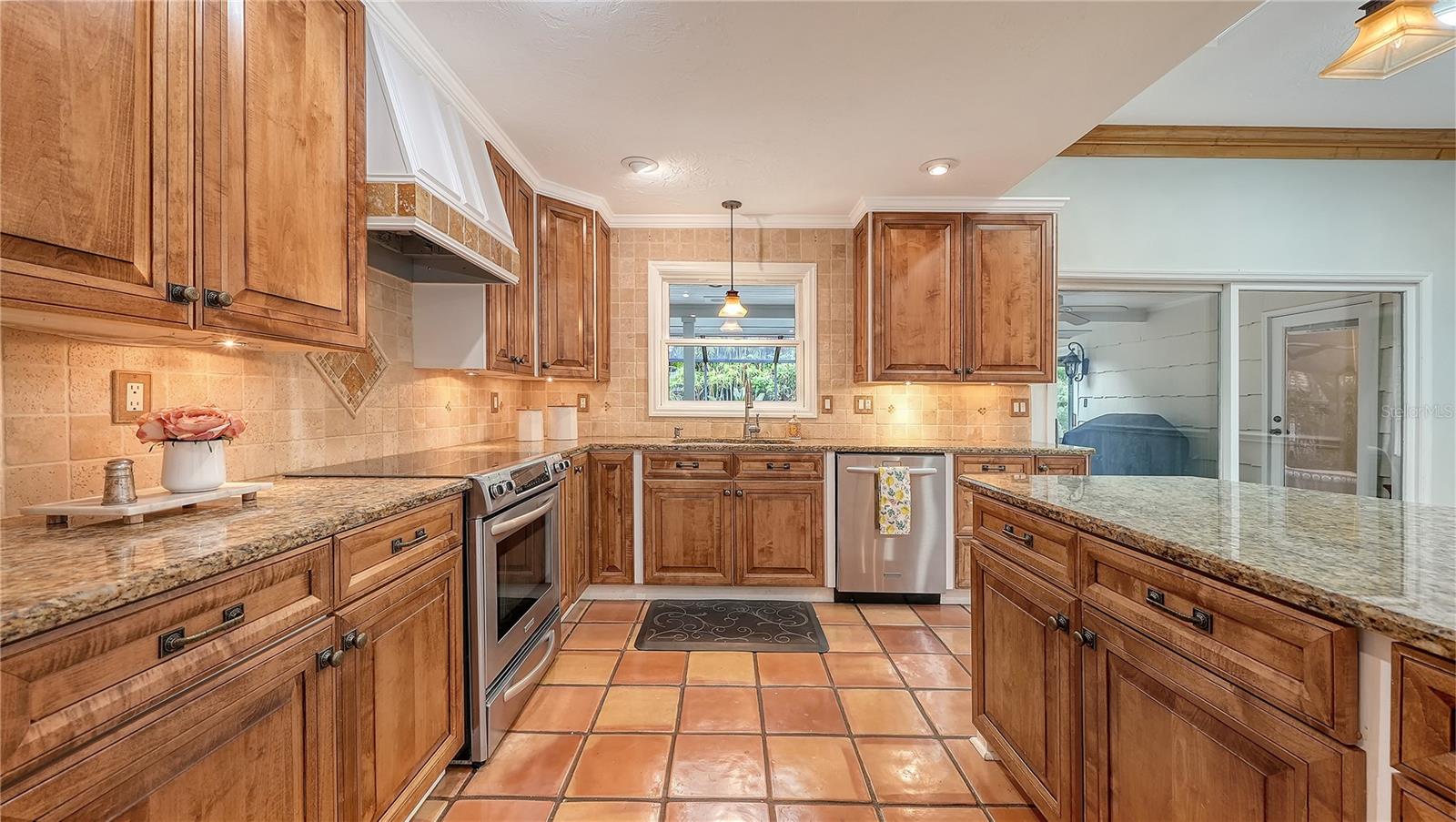4887 PEREGRINE POINT CIR E — photo 16