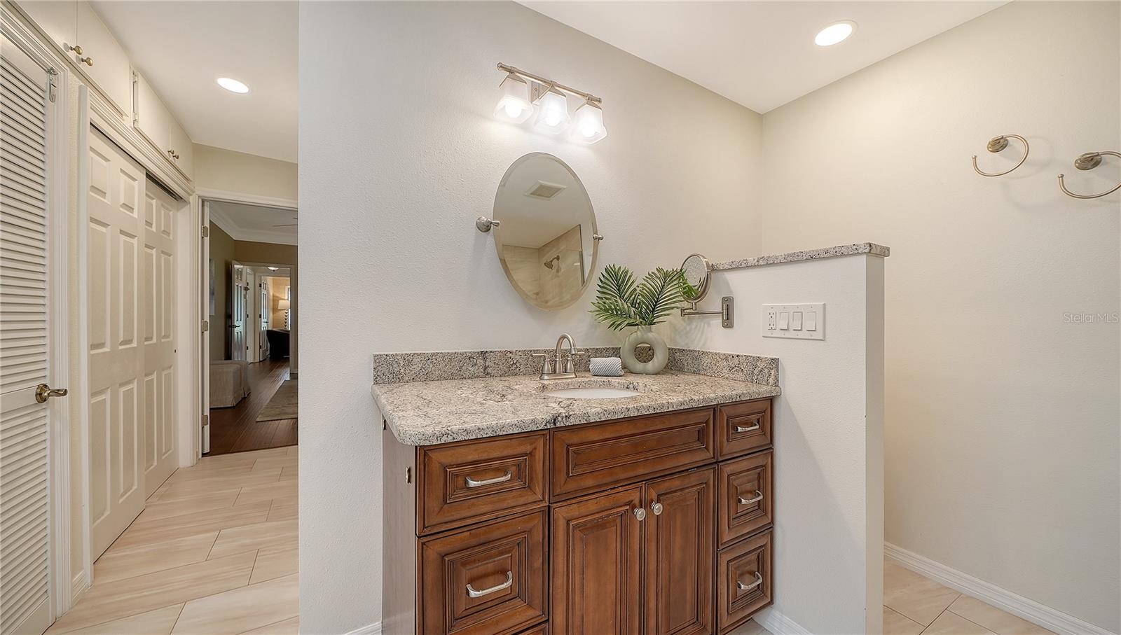 4887 PEREGRINE POINT CIR E — photo 26