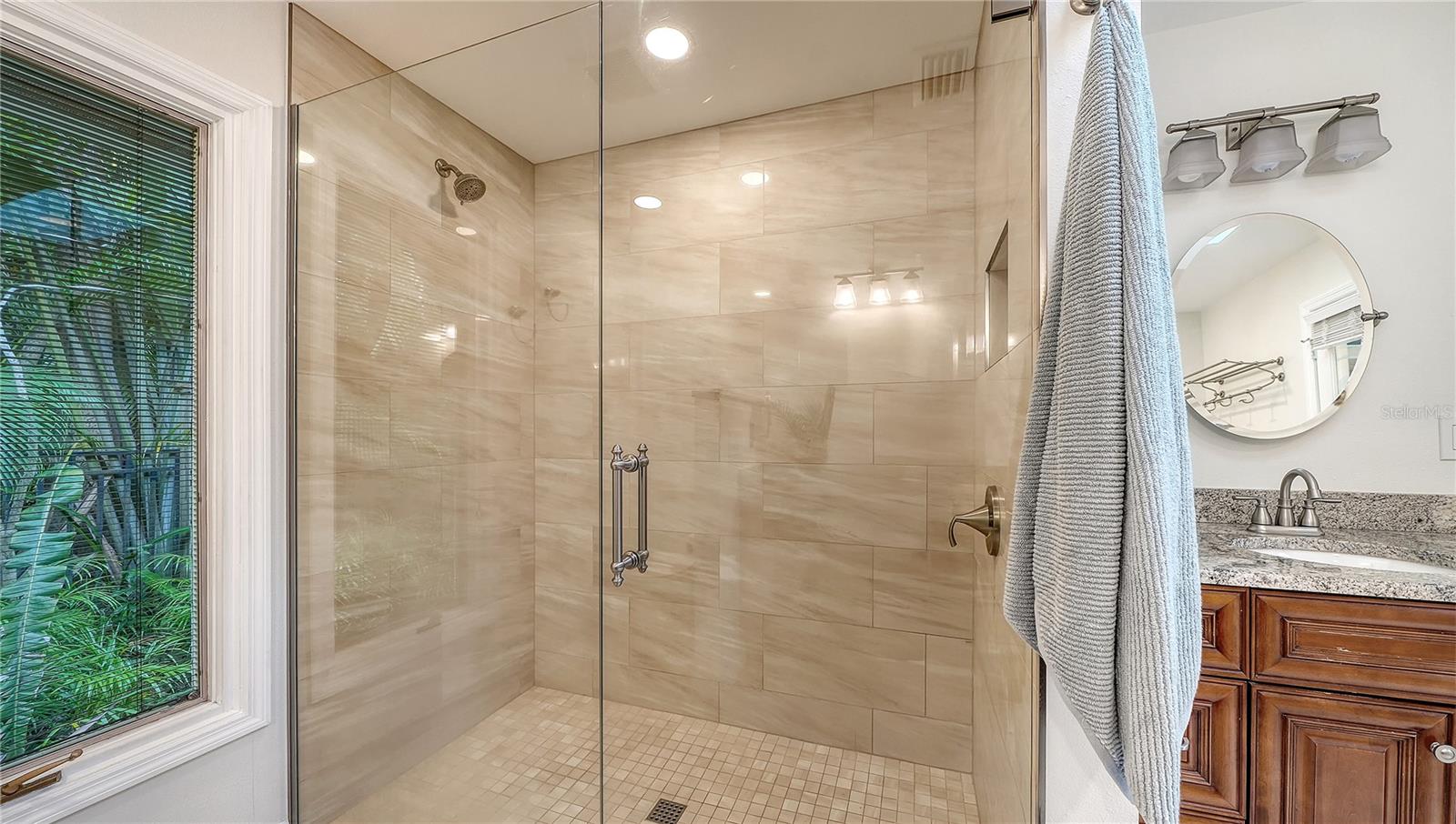4887 PEREGRINE POINT CIR E — photo 27