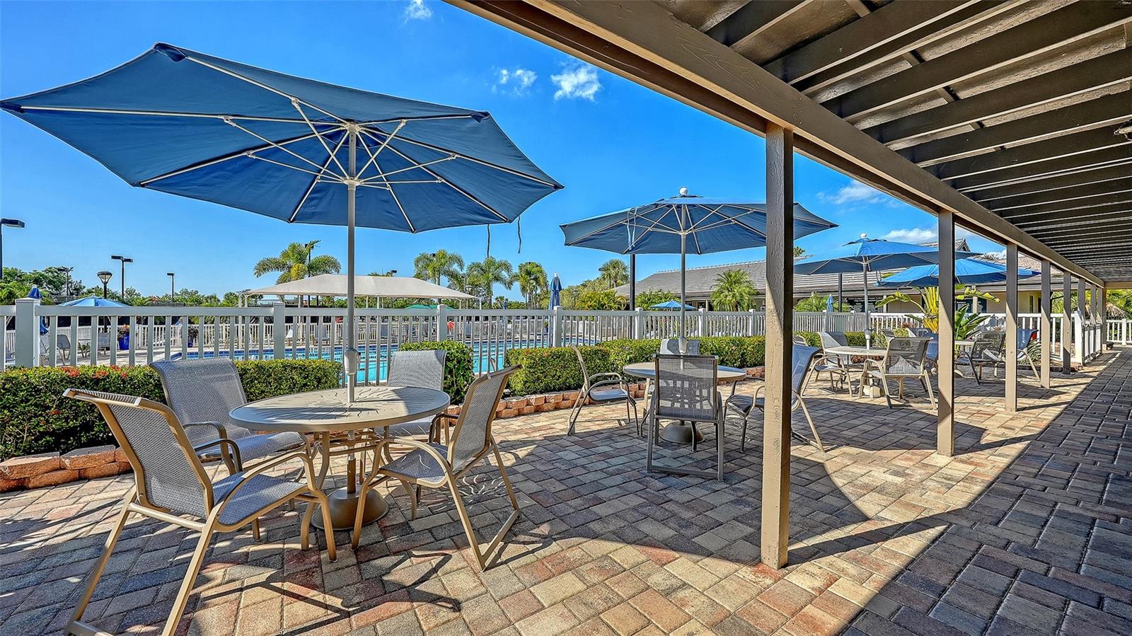 4887 PEREGRINE POINT CIR E — photo 49