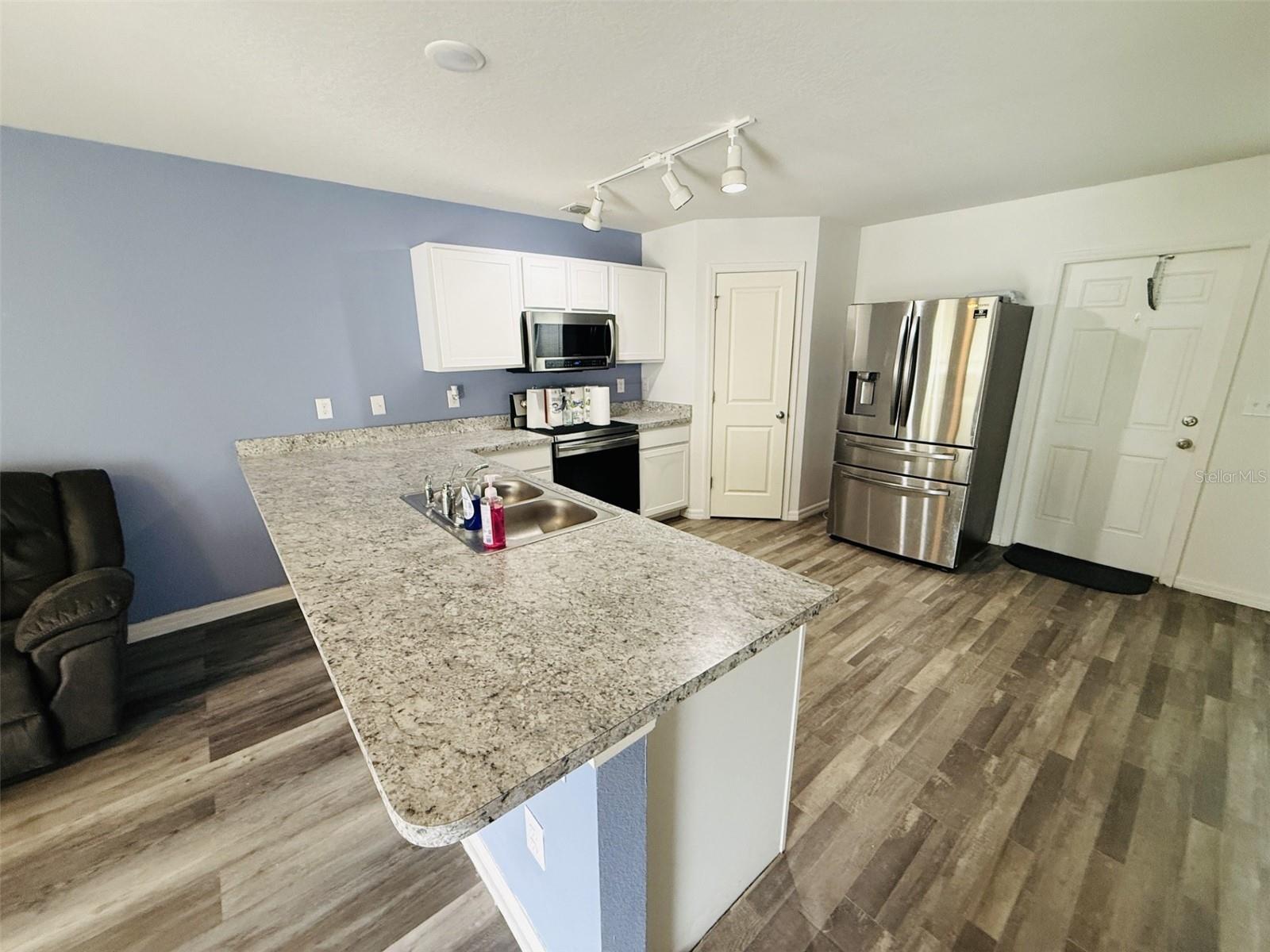 12020 PINE WARBLER AVE — photo 4