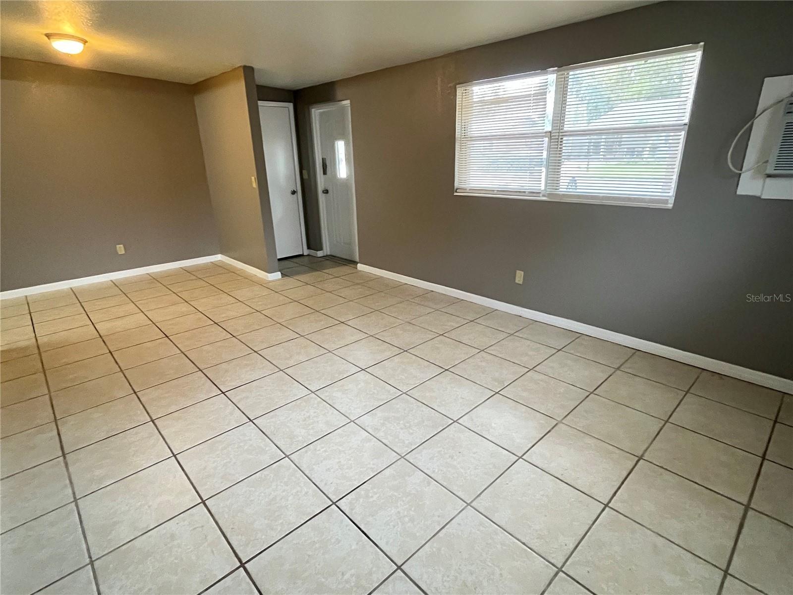 2602 TRINITY CIR NW #C — photo 2