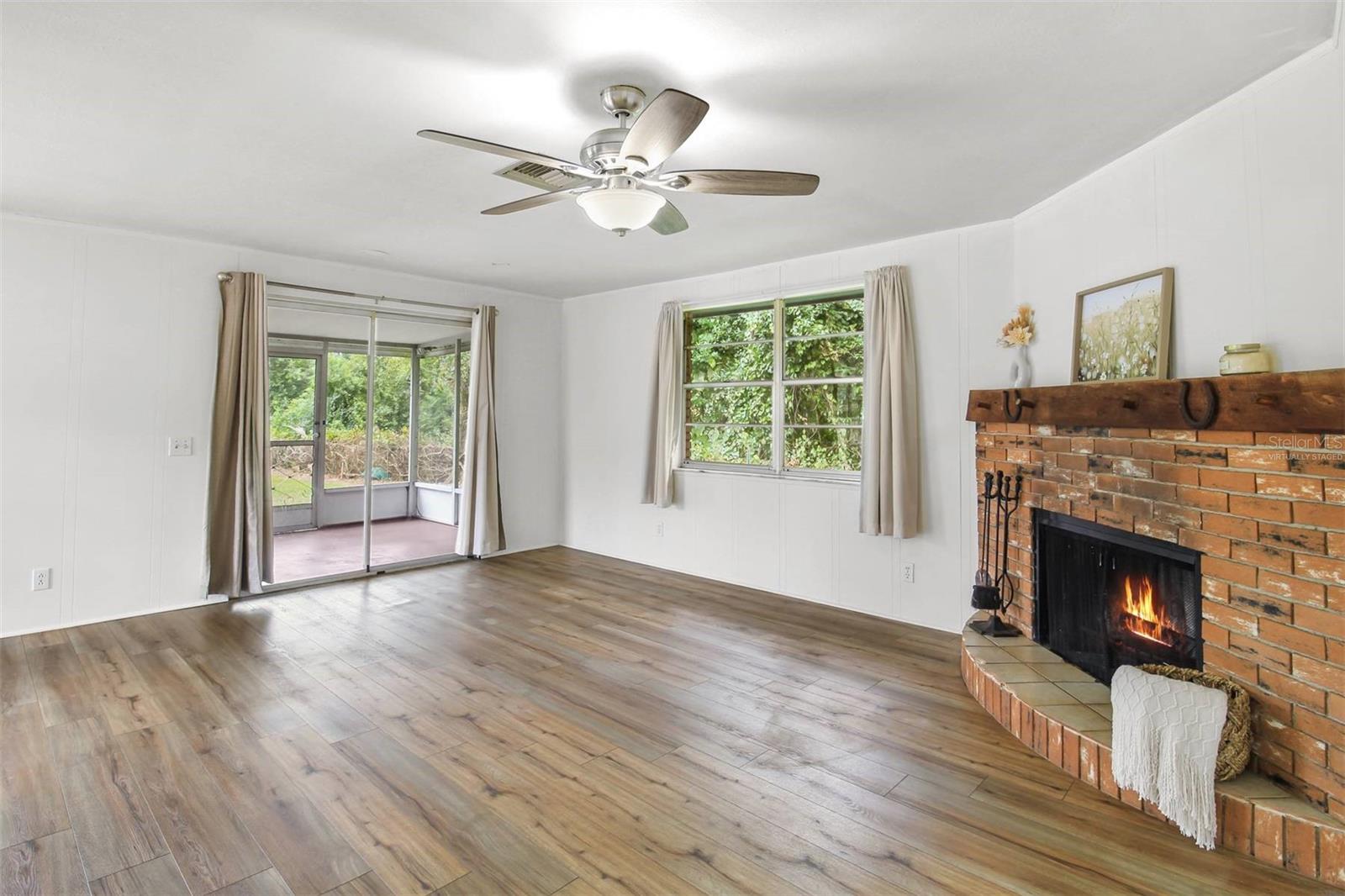 5675 S SANDALWOOD WAY — photo 3