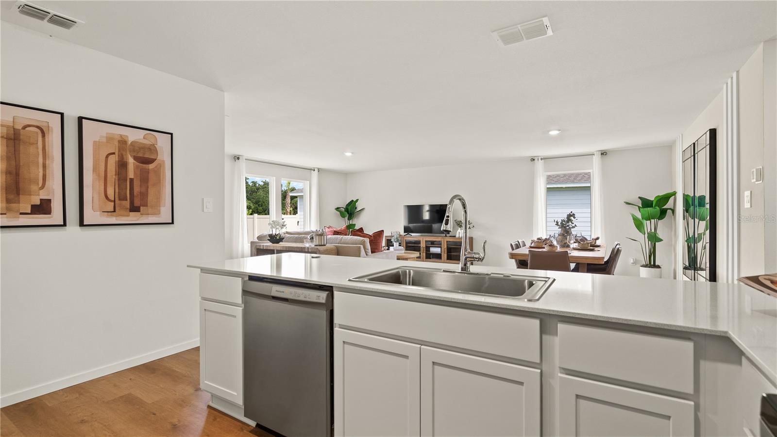 6114 SWAMP BAY DR — photo 4