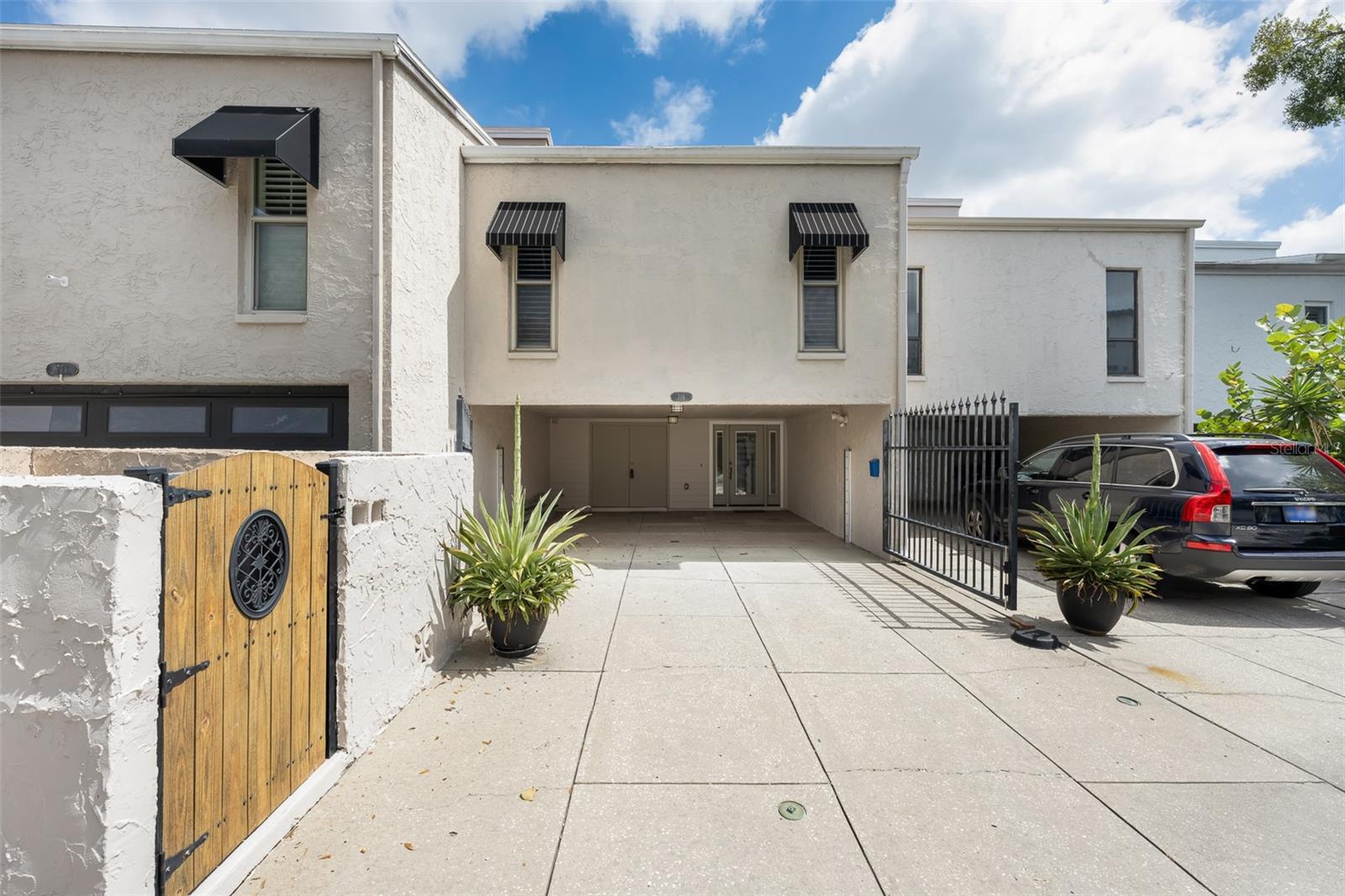 716 S BREVARD AVE — photo 4
