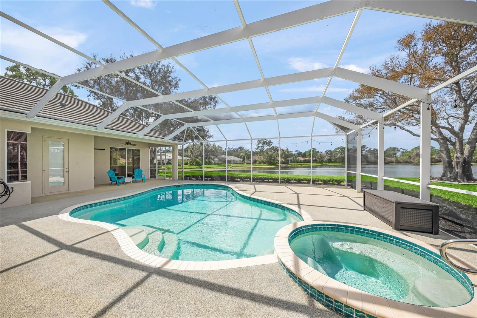 9075 MISTY CREEK DR — photo 4