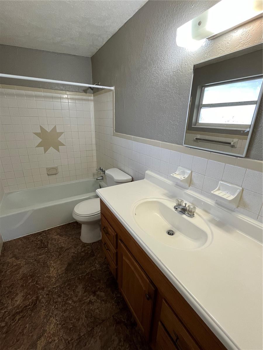 2600 TRINITY CIR NW #C — photo 4
