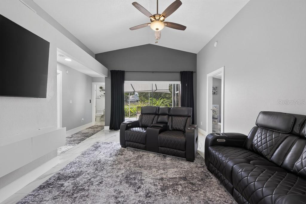1802 WAKEFIELD DR — photo 17