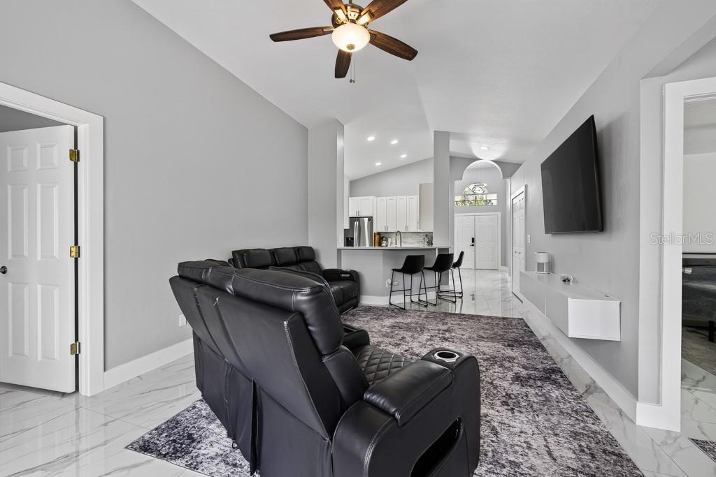 1802 WAKEFIELD DR — photo 20