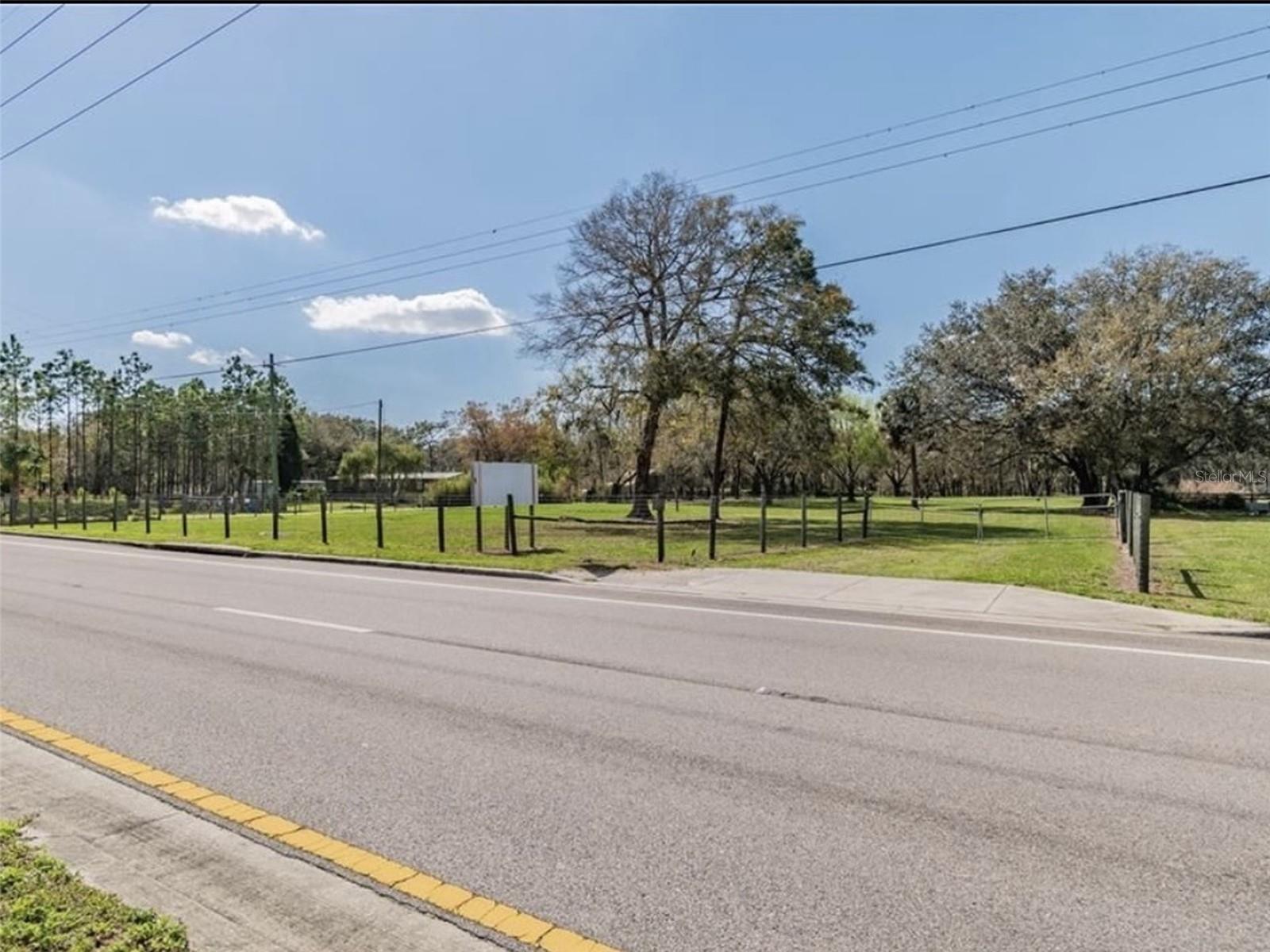 6513 S COUNTY LINE RD — photo 3