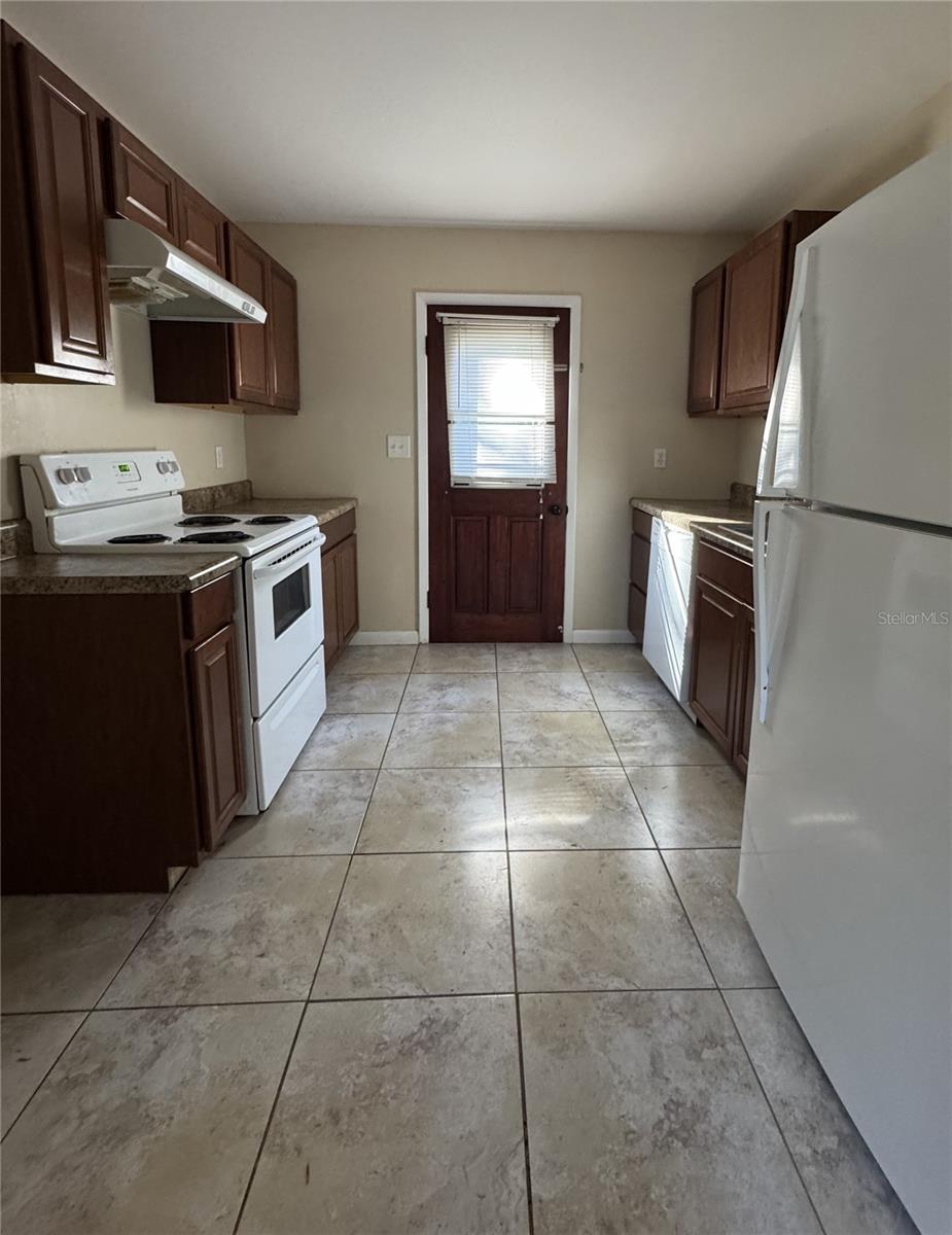 22368 PANORAMA ST — photo 3