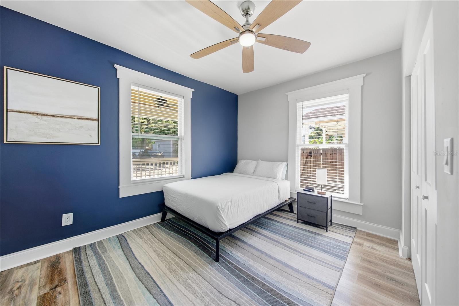 2910 N OLA AVE — photo 10