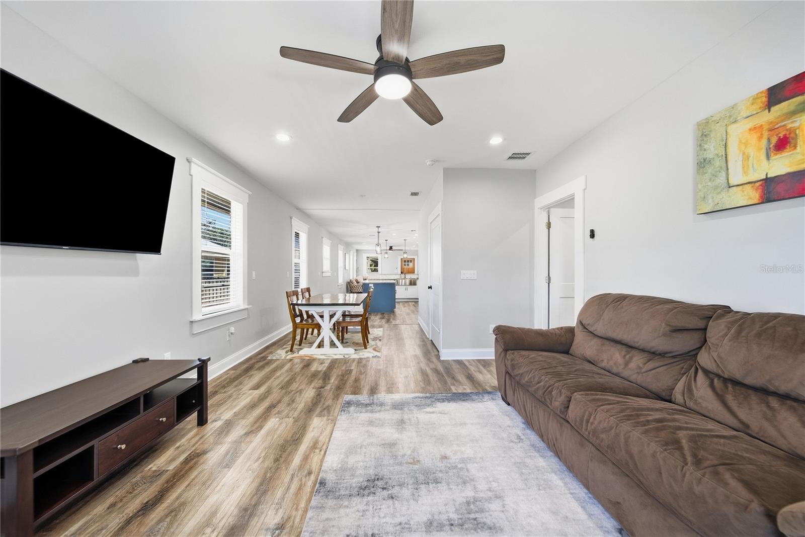 2910 N OLA AVE — photo 22