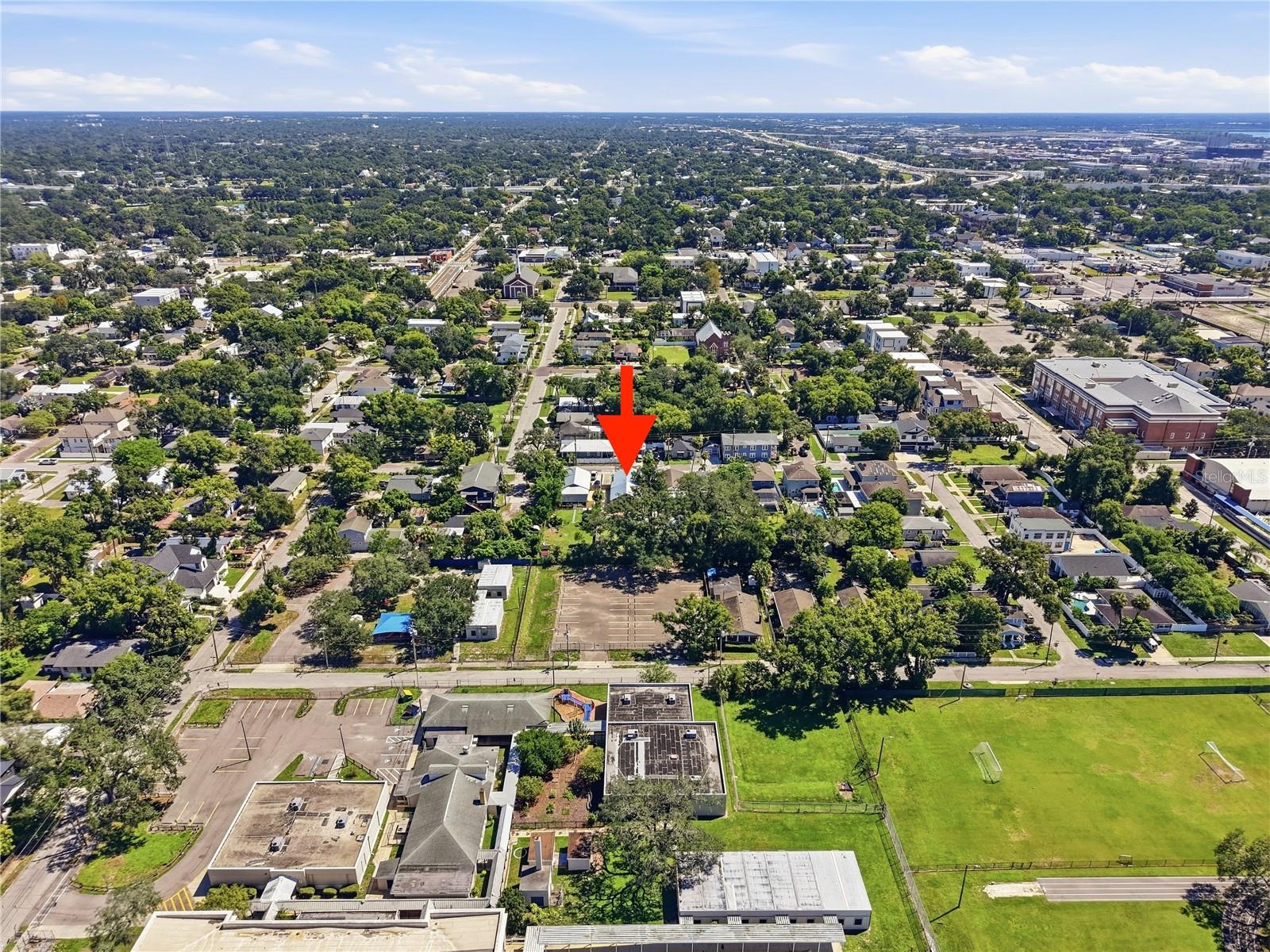 2910 N OLA AVE — photo 42