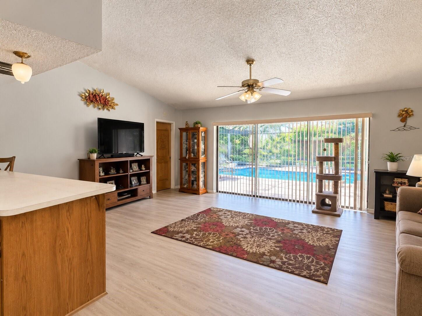 1280 PERSIAN AVE — photo 2