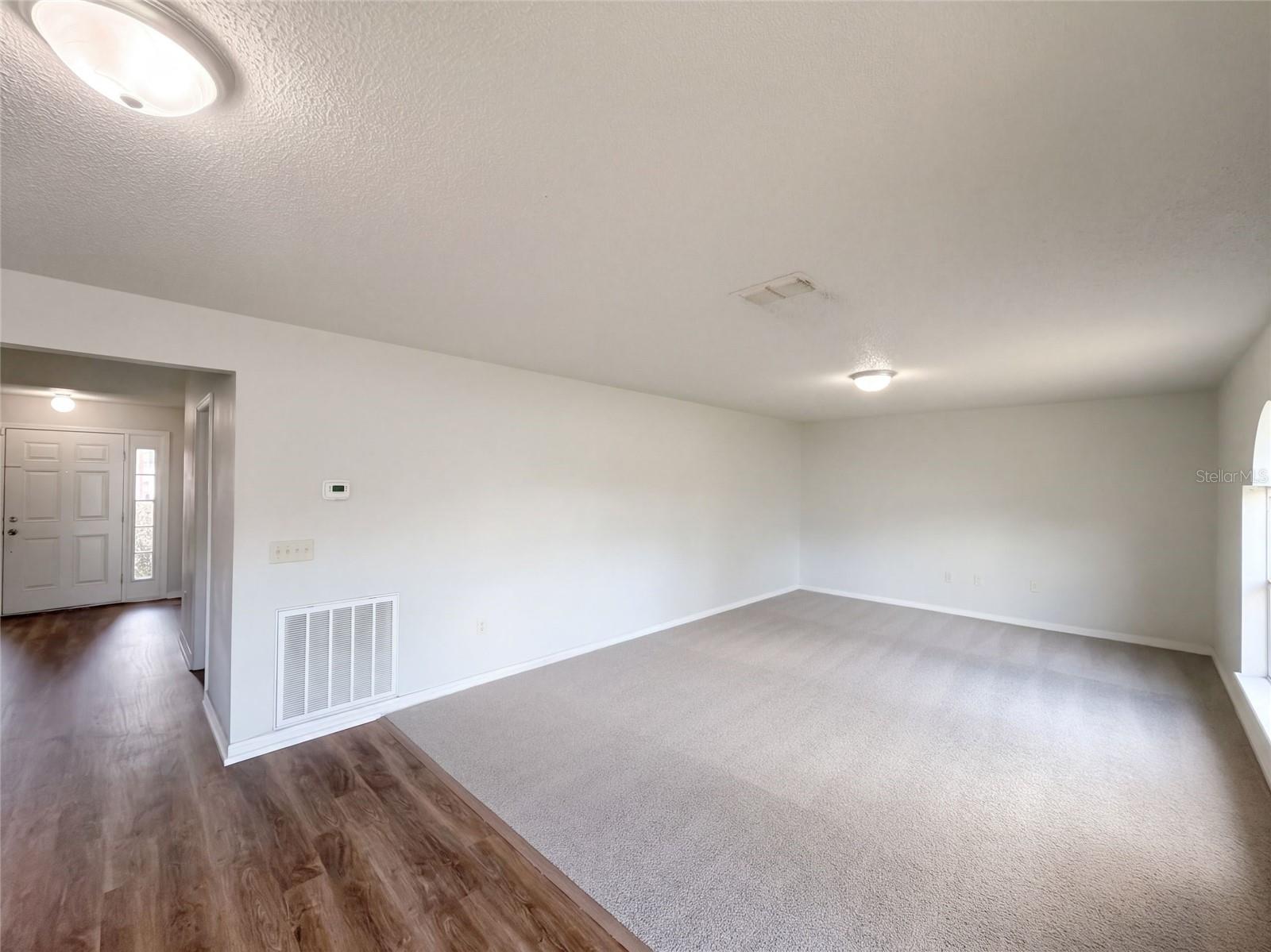 1818 SUPERIOR CT — photo 3
