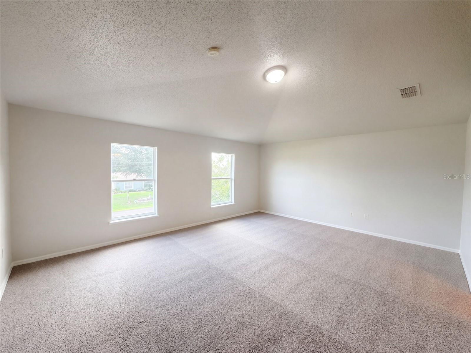 1818 SUPERIOR CT — photo 4