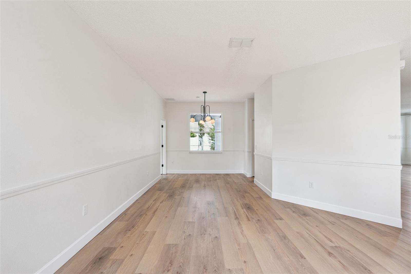 406 BRIDGEWATER CT — photo 4