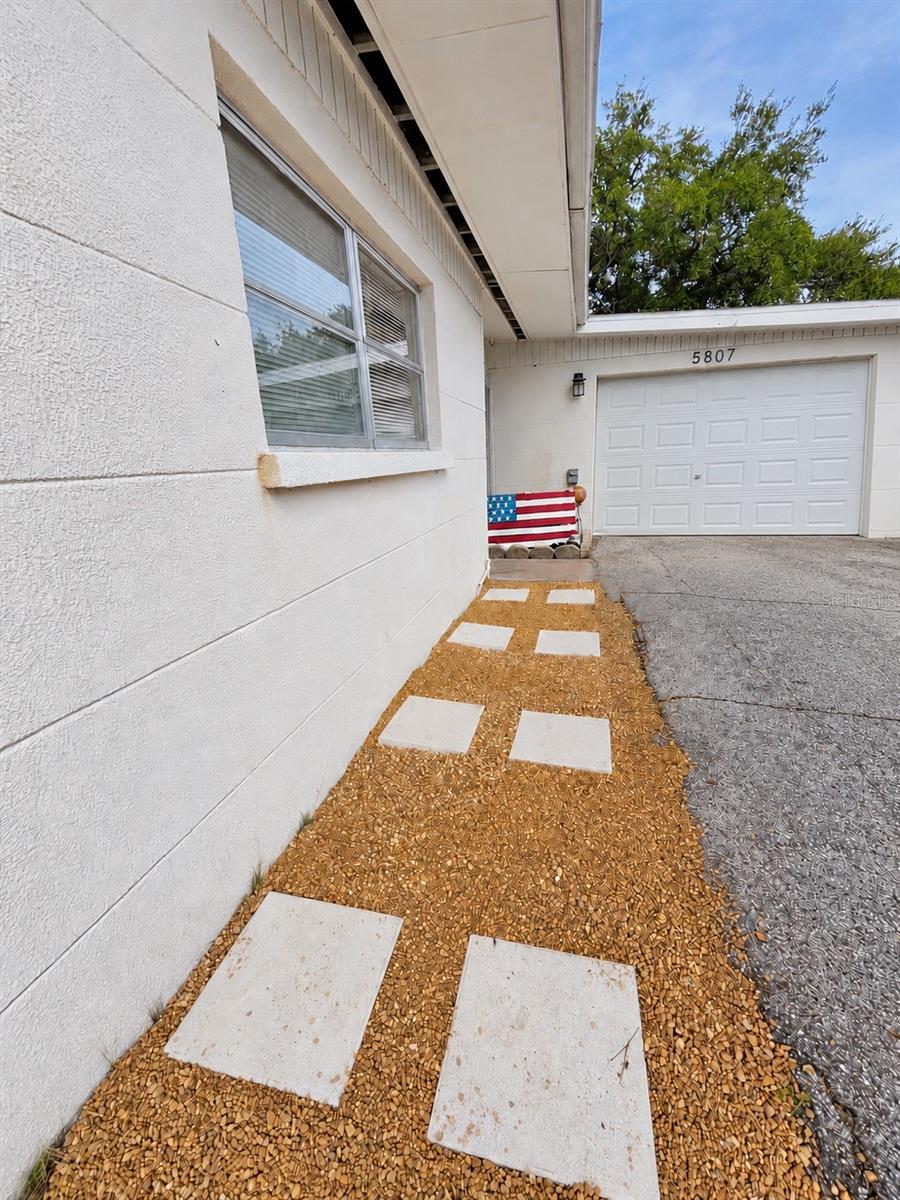 5807 20TH ST W — photo 3