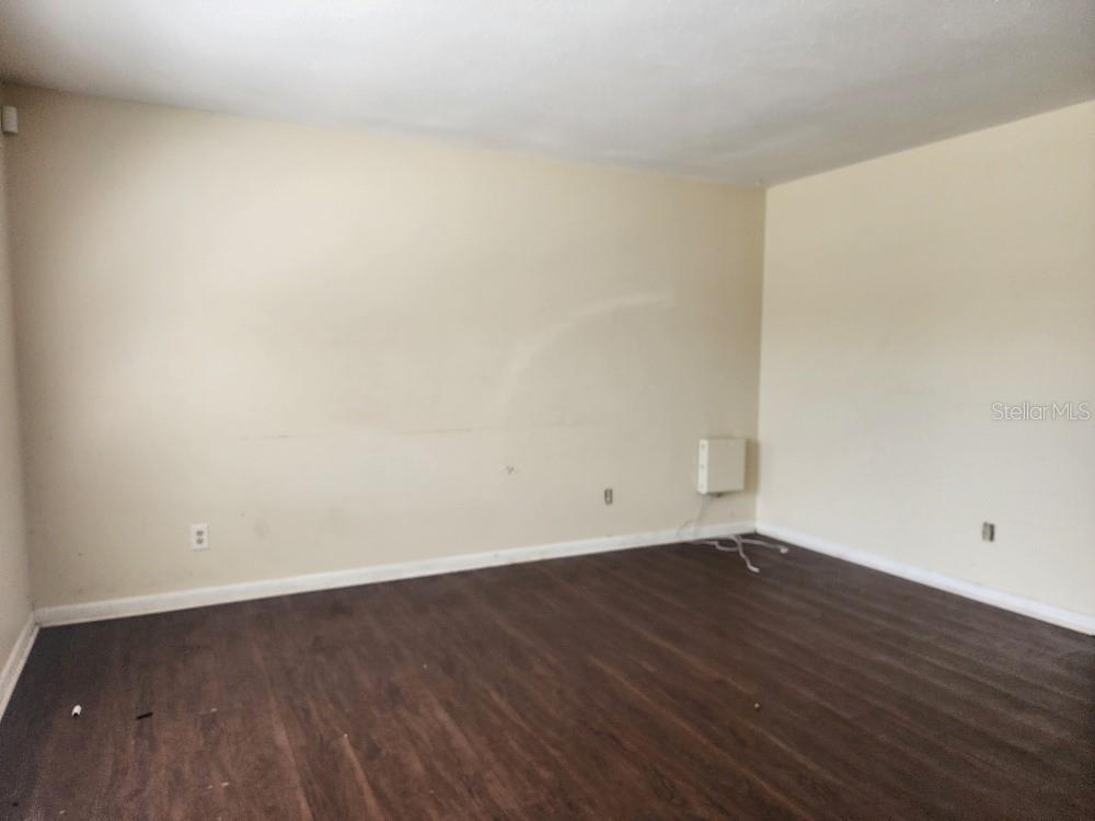 3814 E CAYUGA ST — photo 3