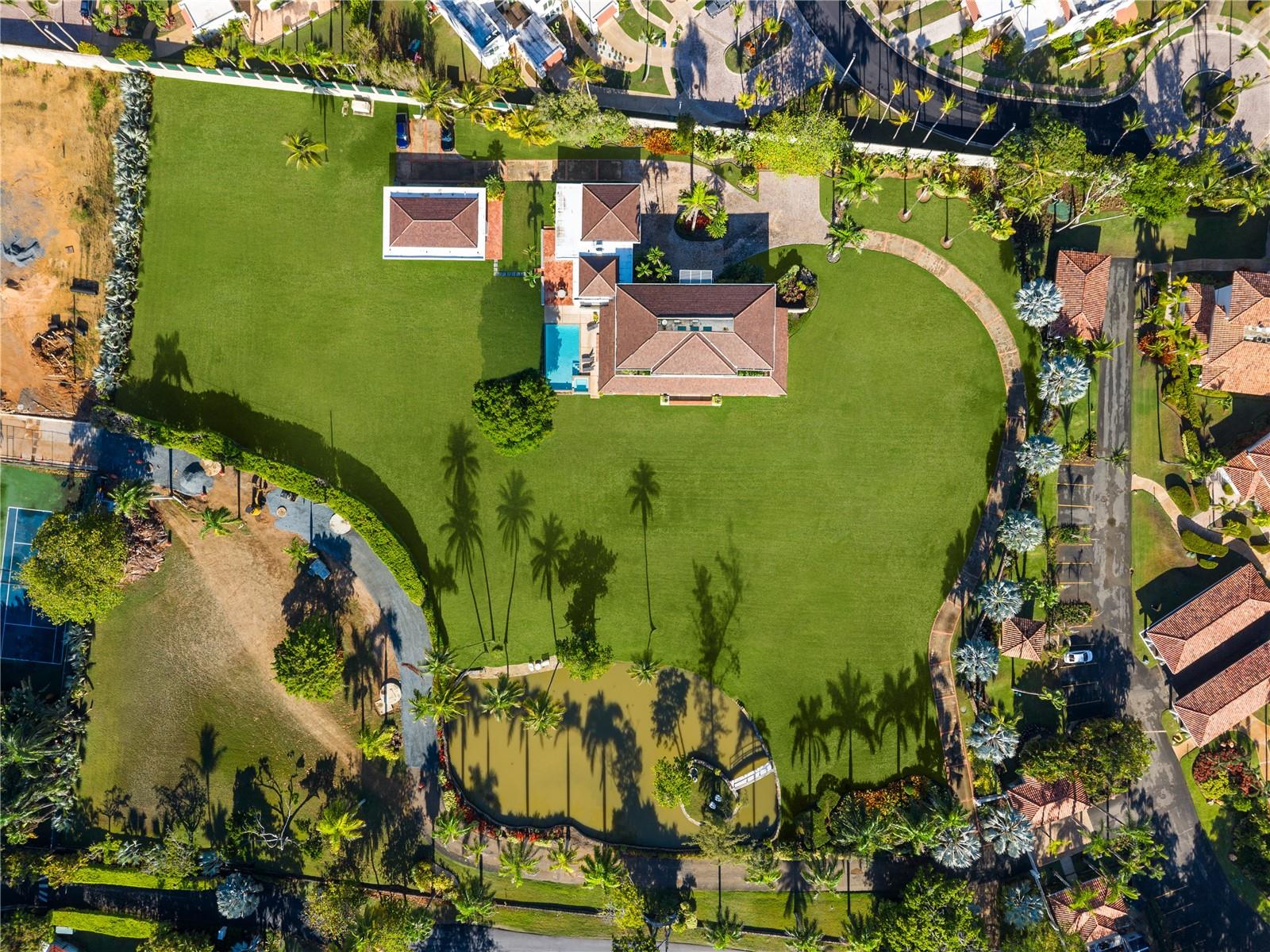 800 THE REDONDA ESTATE — photo 2