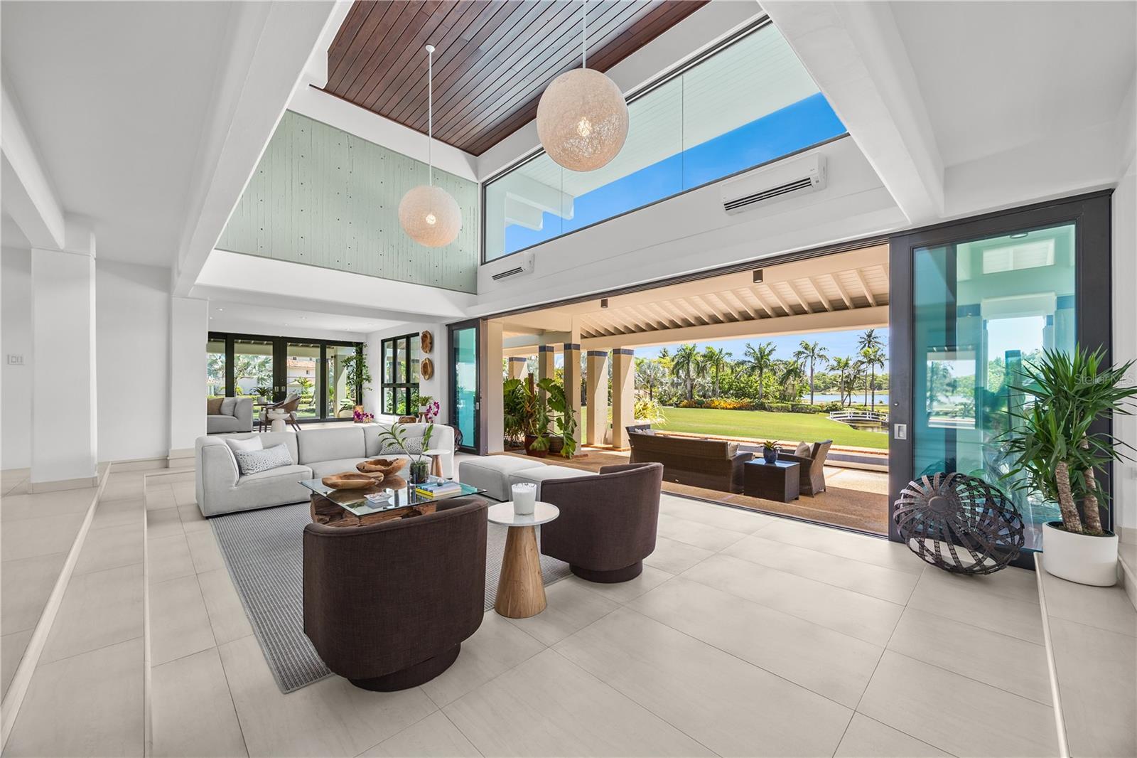 800 THE REDONDA ESTATE — photo 9